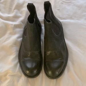 John Varvatos Books Size 11 Black lightly worn great condition